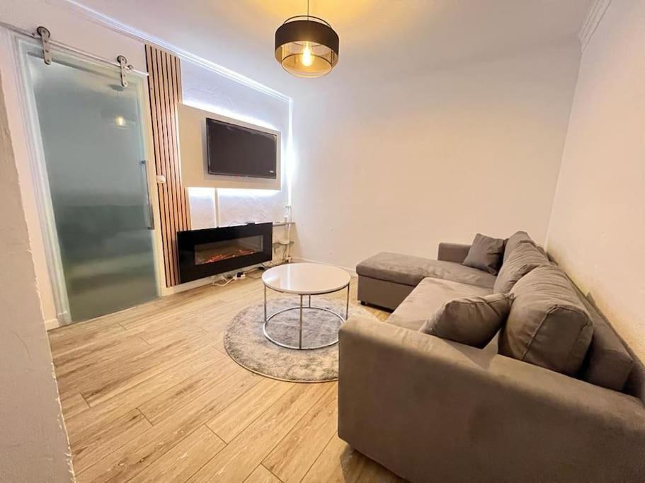 Charmant Appartement Pres De Paris - L'Inaya Maisons-Alfort Kültér fotó